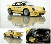 Monterey-2021-RM-Sothebys-1974-Porsche-911-Carrera-RSR-3-0-IROC-est-18-21-M-sin-vender.jpg