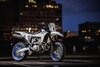 01_dr-z400smrlm5_action_11.jpg