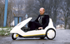 Coches-eléctricos-22-getty-clive-sinclair-xlarge-2.png